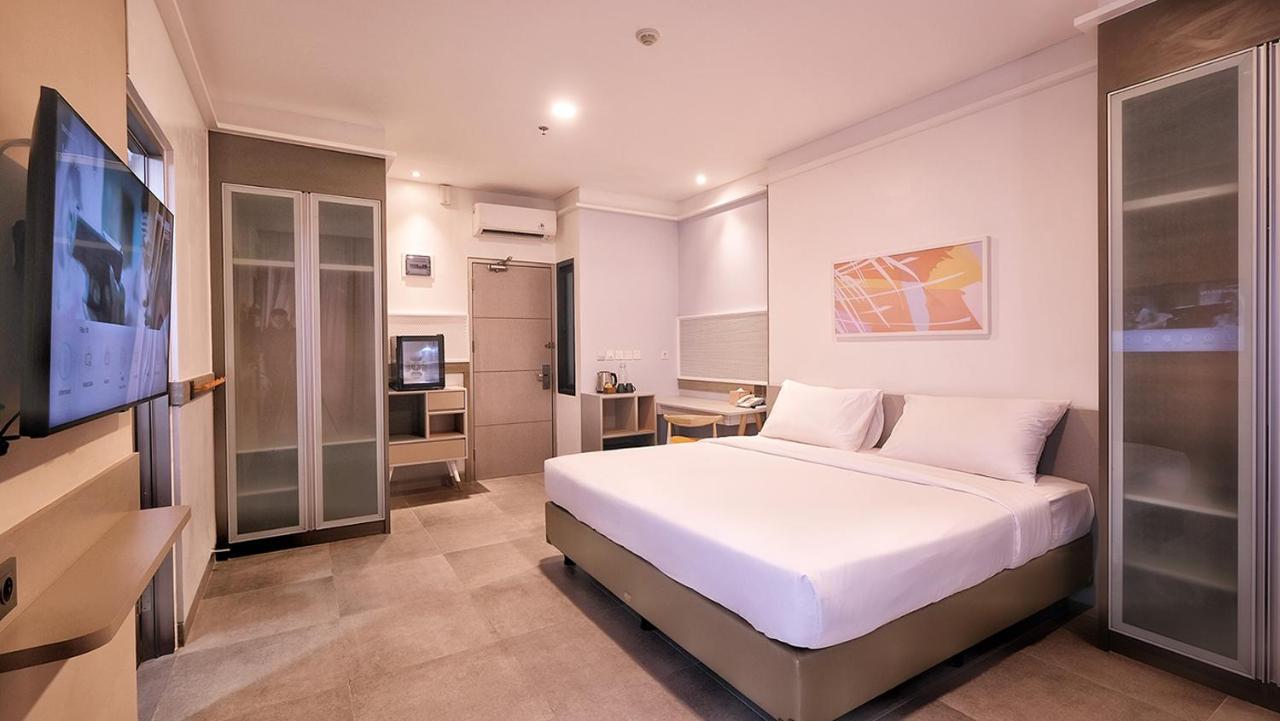 Joylive Bsd City Tangerang Exterior photo